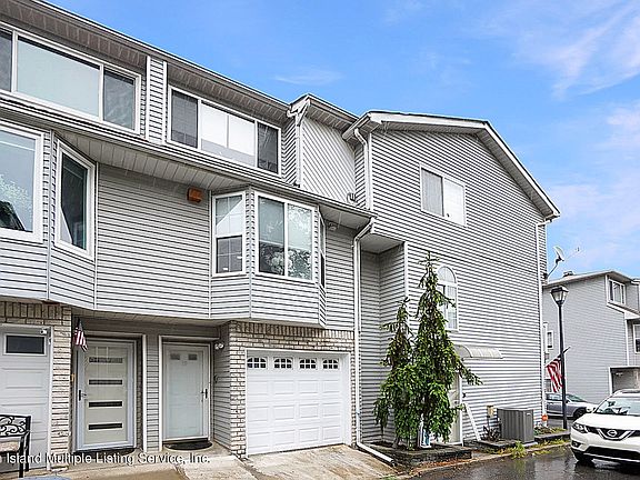 2nd image of 19 Regina Ln