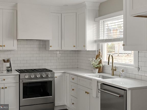 2nd image of 1760 Forge Mountain Dr