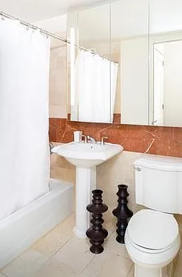 Rented by I & I New York | media 44