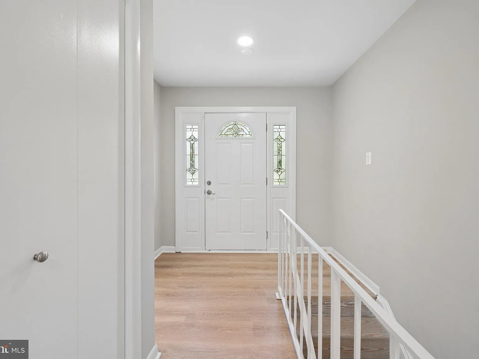 4 bed, 2344 sqft, $3,900 — Photo 4