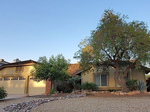 2nd image of 1365 S Miramar