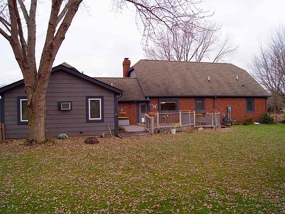 3rd image of 2405 Natalie Ln