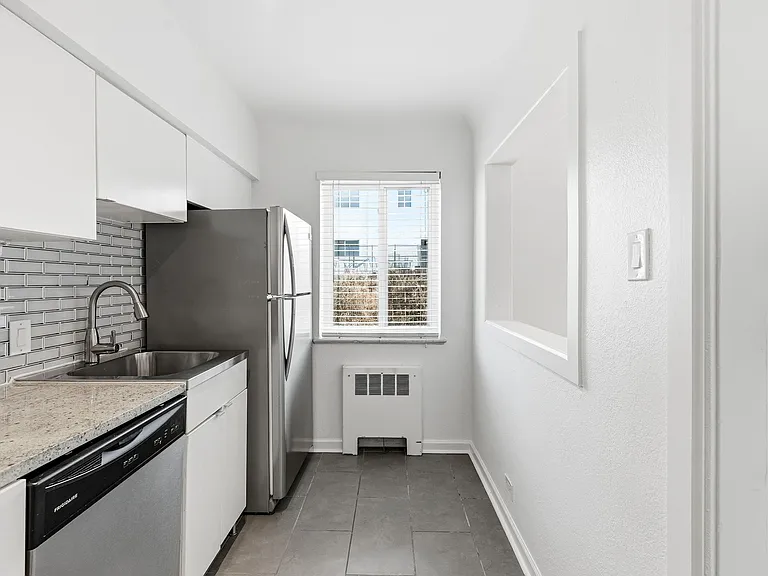 665 N Washington St #6B — Photo 1