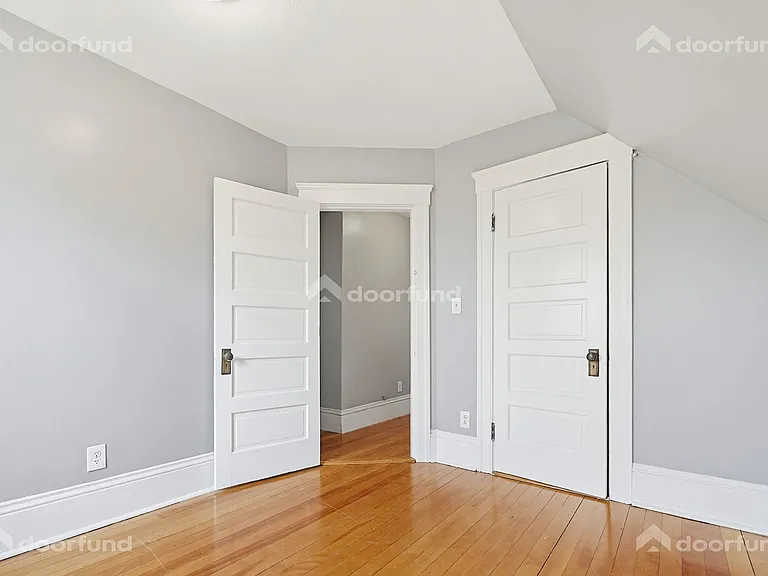 121 Delmont Ave — Photo 27