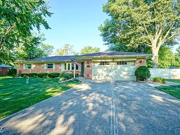 4th image of 4728 S Eaton Dr