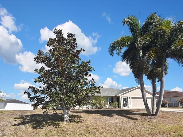 5122 Beecher St, Lehigh Acres, FL 33971