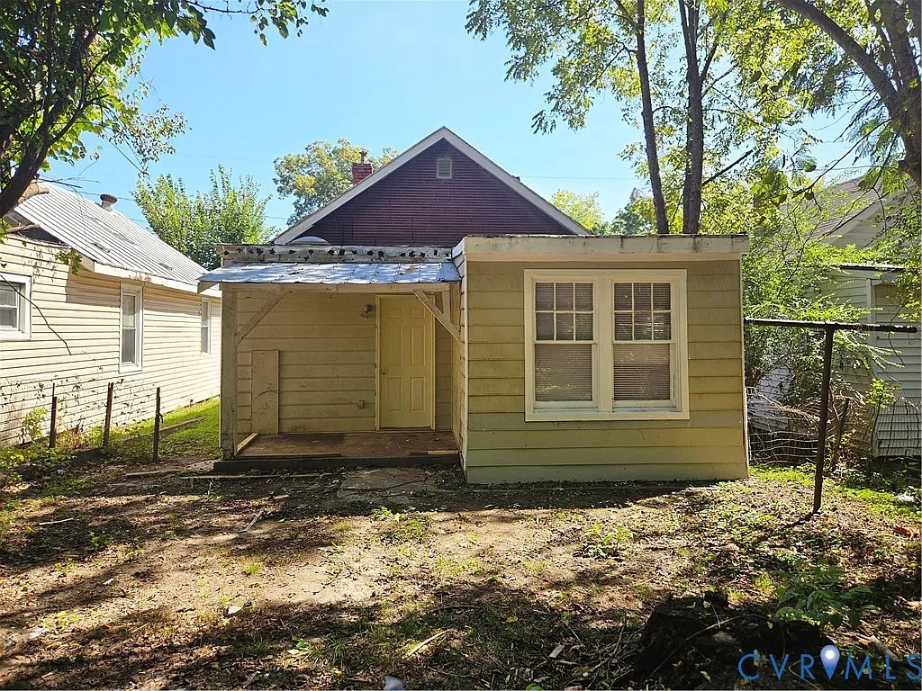 2 bed, 1.0 bath, 798 sqft, $950 — Photo 2