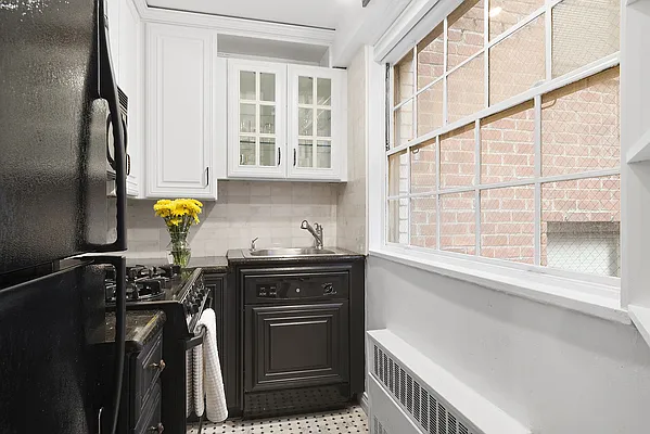 Sold by Town Residential | media 19