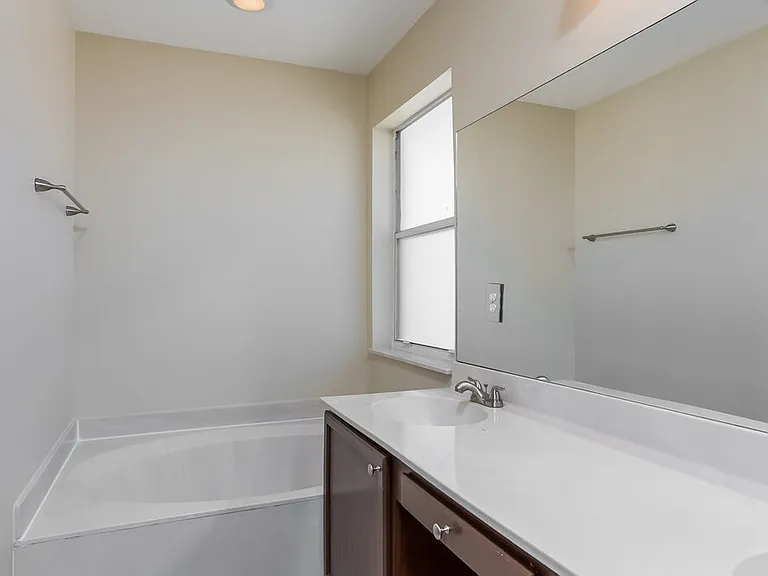 2314 SW 135th Ave — Photo 10