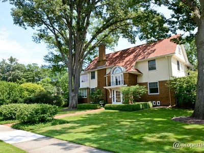 240 Woodstock Ave, Kenilworth, IL, 60043