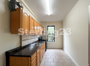 28-05 43rd St #9, Astoria, NY 11103