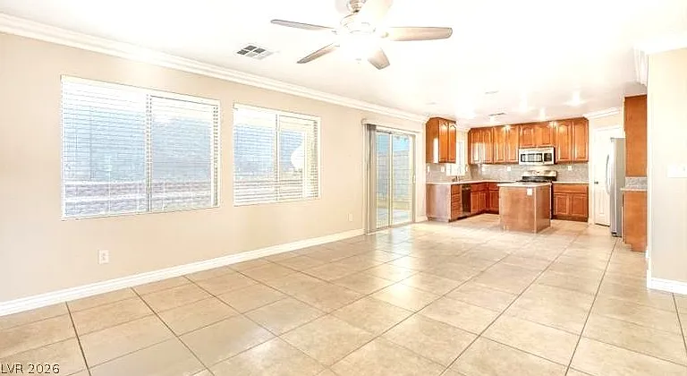 5565 Golden Palms Ct — Photo 8