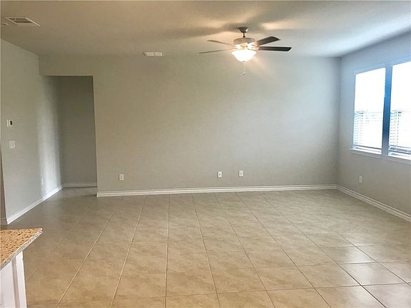 2nd image of 708 Aliso Trl