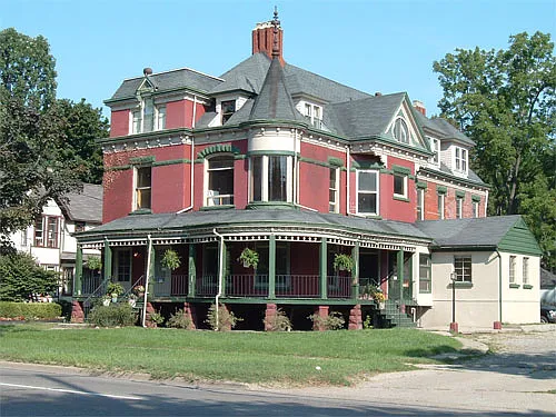 916 W Kalamazoo Ave