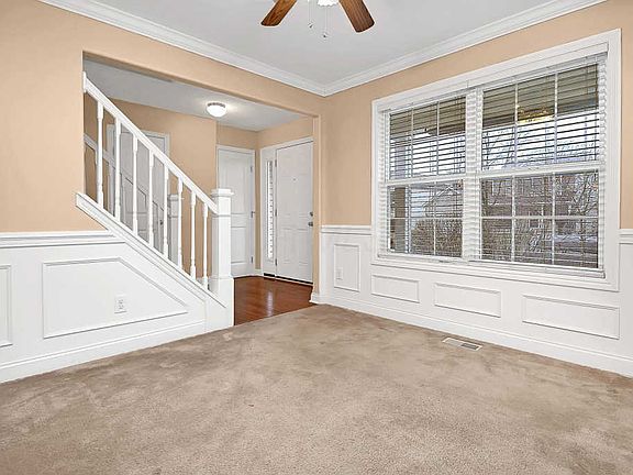 5th image of 214 Oakford St