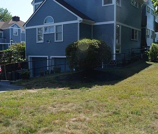 4th image of 501 Auburn St APT 301