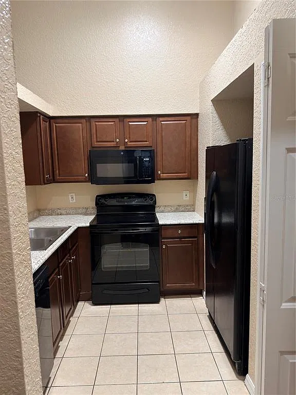 3 bed, 2.0 bath, 1192 sqft, $1,850 — Photo 1