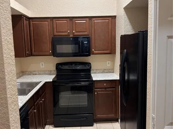 162 E 18th St, Apopka, FL 32703