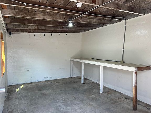 3rd image of 457 Hurst Ave
