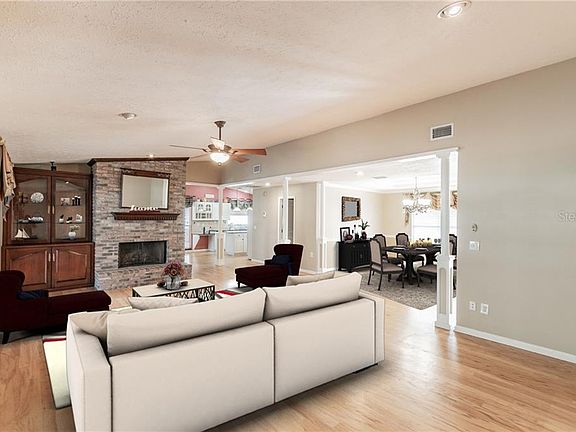 4th image of 3433 Reynoldswood Dr