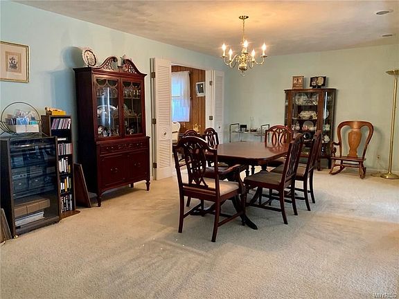 3rd image of 61 Noel Dr