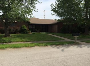 1723 E Lark St, Springfield, MO 65804