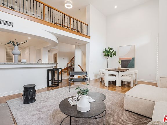 5th image of 5831 Seawalk Dr Unit 217