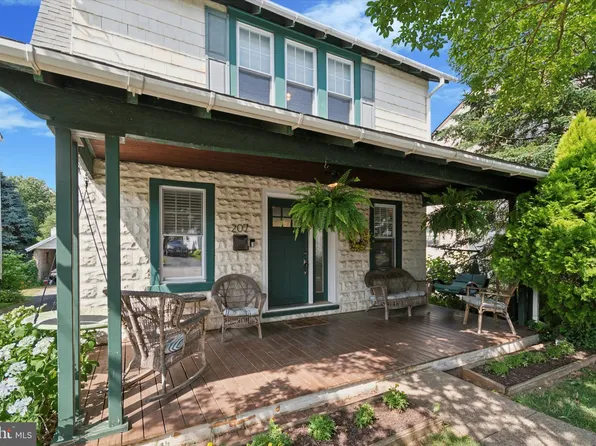 207 Willow Rd, Wallingford, PA 19086