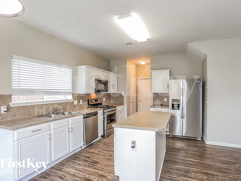 16318 Autumn Leigh Dr — Photo 6