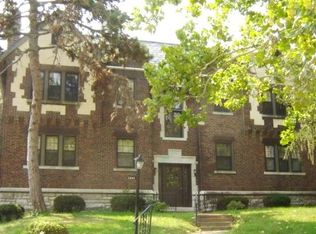7344 Pershing Ave, Saint Louis, MO 63130
