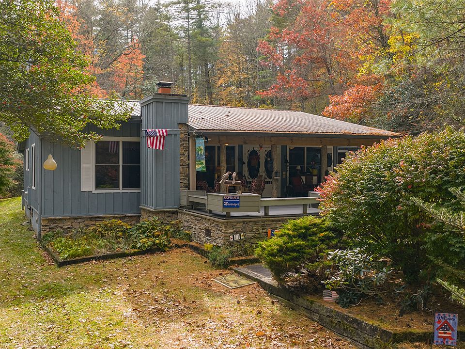 1st image of 11 Sky Ranch Lane