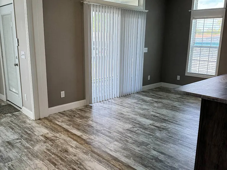 134 Clover Ct — Photo 11