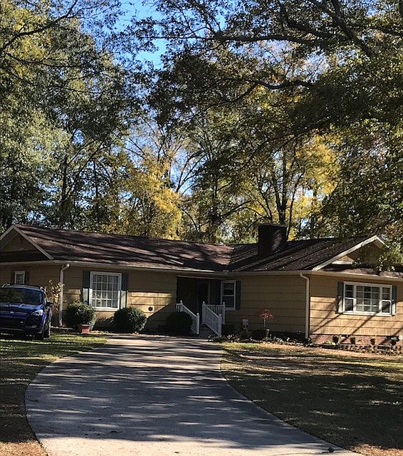 1st image of 102 Hillcrest Dr