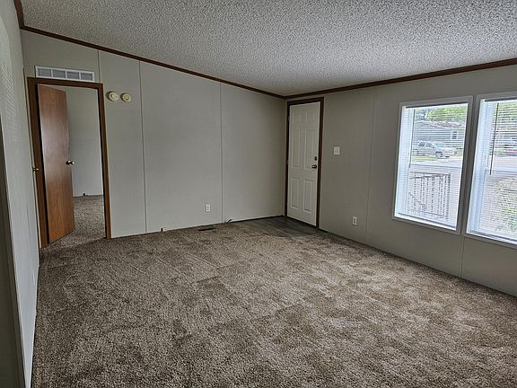 4th image of 1148 Wellington Dr #415