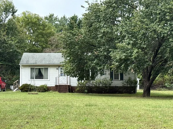 135 Rainwater Dr, Aylett, VA 23009