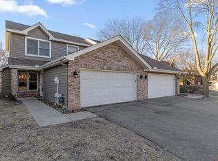 18511 Cherry Tree Ct, Minnetonka, MN 55345