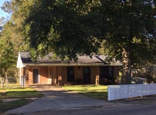 1837 Old Richton Rd, Petal, MS 39465