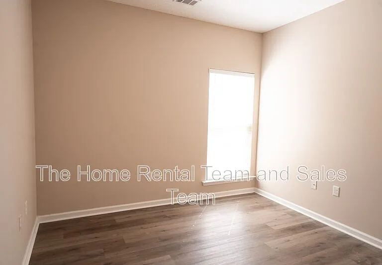 10 Arbors Cir — Photo 35