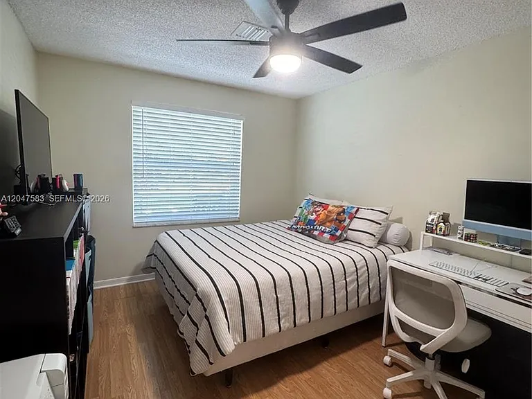 4152 Pine Ridge Ln #0 — Photo 16