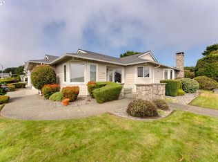 17153 Ocean Park Ct, Brookings, OR 97415