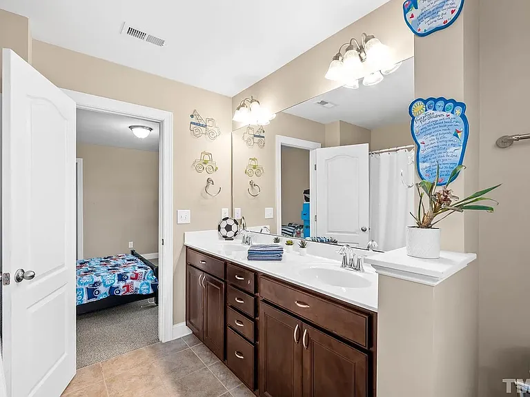 214 Alamosa Pl — Photo 19