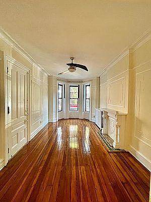 1st image of 254 6th Ave #1