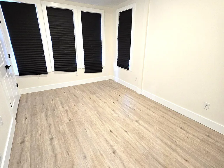 13 Edwin Pl #1 — Photo 10