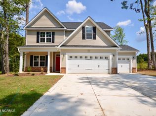 1300 Lamms Grove Rd, Carthage, NC 28327