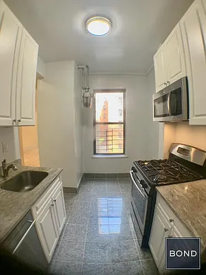 Rented by Bond New York | media 22