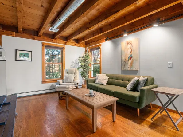 1738 West St, Stoughton, MA 02072