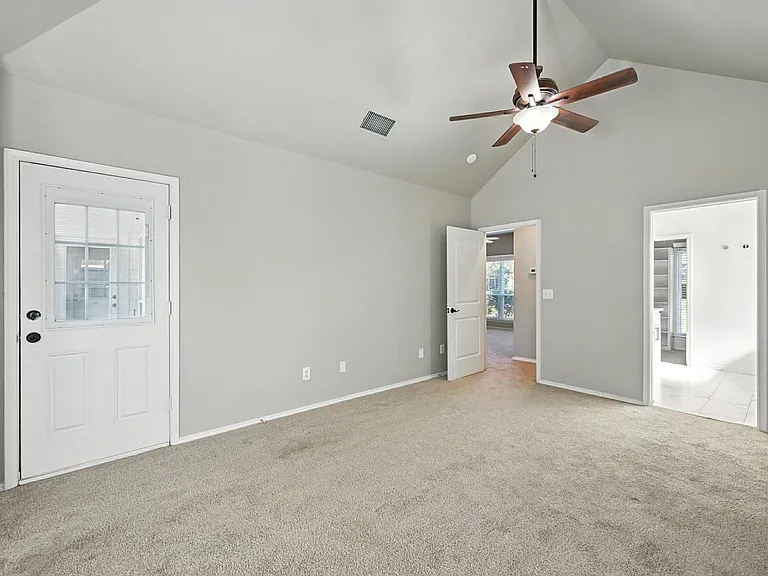 1100 Timberline Ln — Photo 8