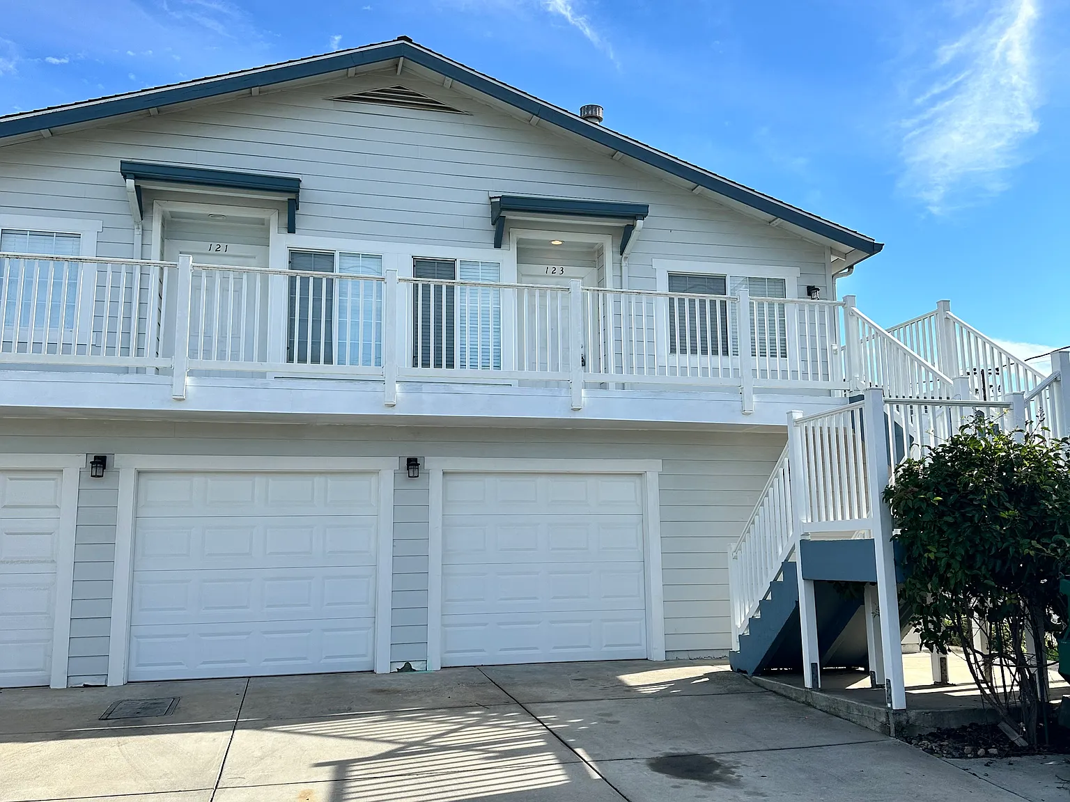 2 bed, 800 sqft, $2,450 — Photo 2