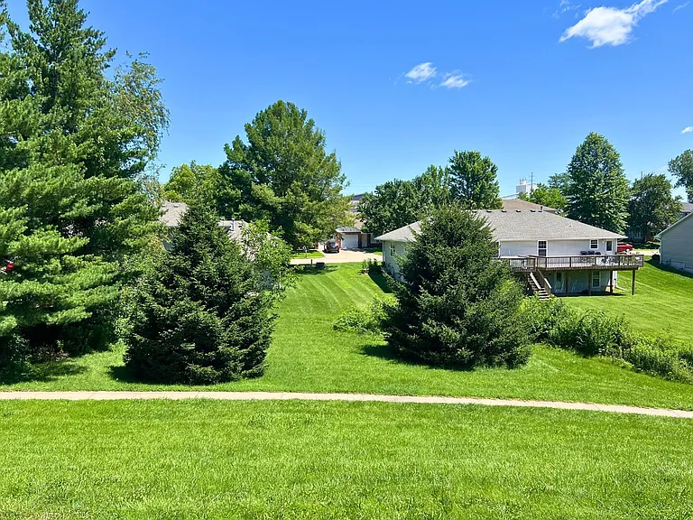 2509 Hollyhock Dr — Photo 52