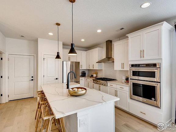 3rd image of 2777 Bear Springs Cir